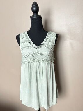 POL sleeveless flowy babydoll top crochet trim sleeveless v-neck sage green sz S